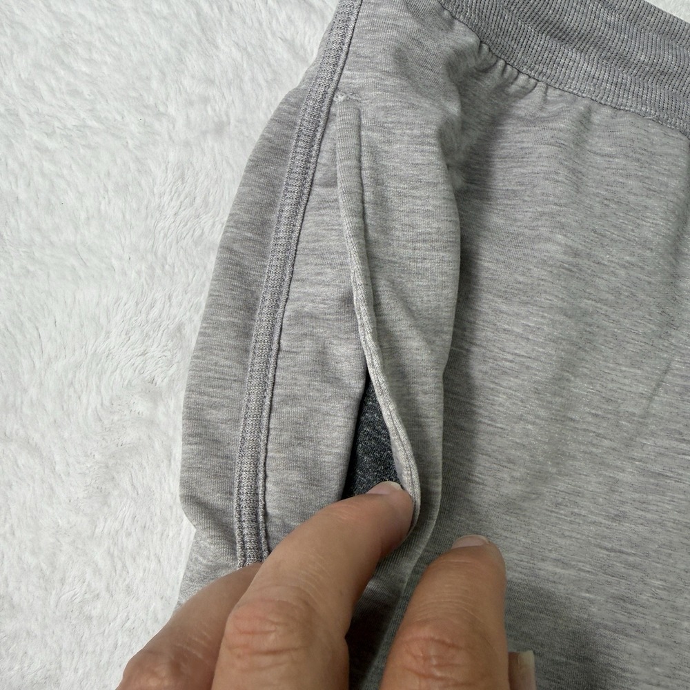 Vuori Shorts Mens Shorts XL Gray Ponto Performance DreamKnit Austin Gym Shorts - Picture 2 of 10